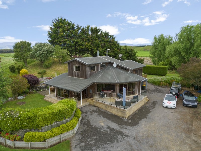 75 WAITARERE BEACH Road, Waitarere, Levin - Carousel 1