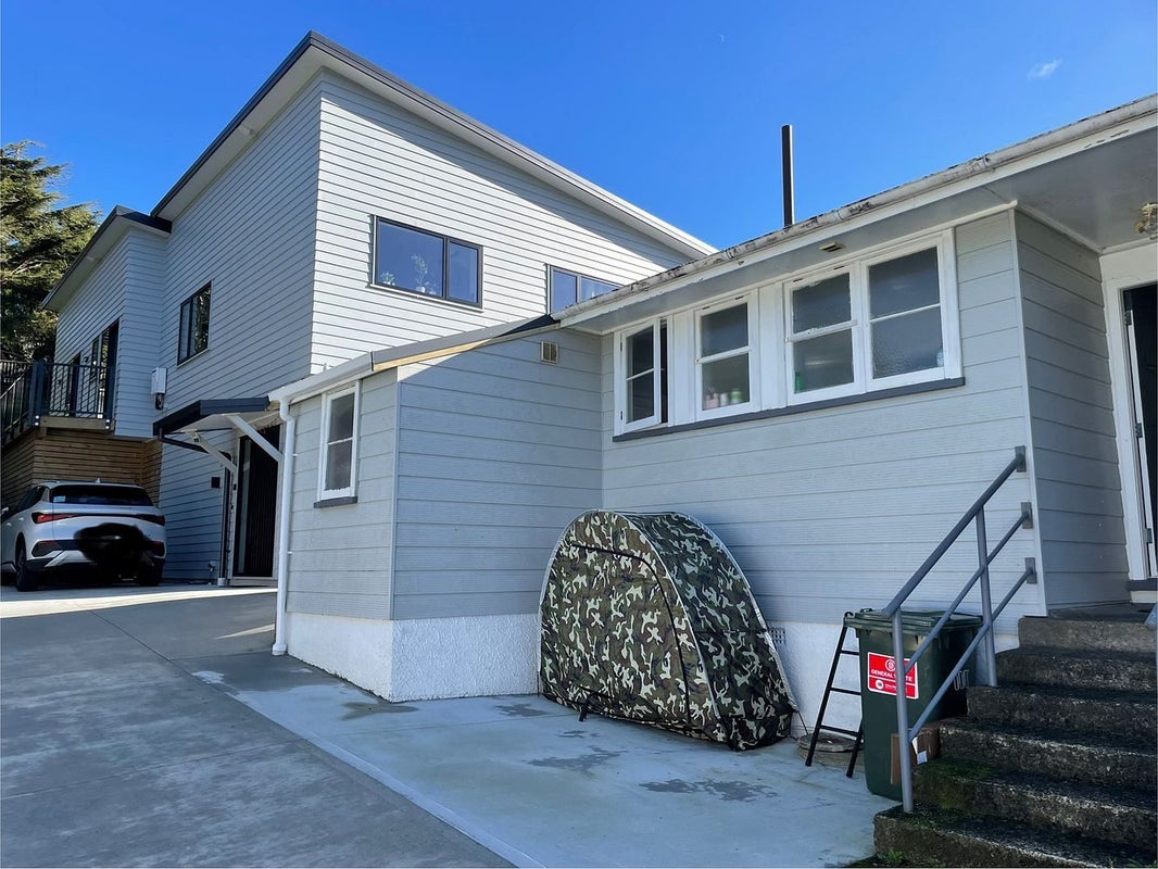 37 Victory Crescent, Tawa, Wellington - Carousel 10