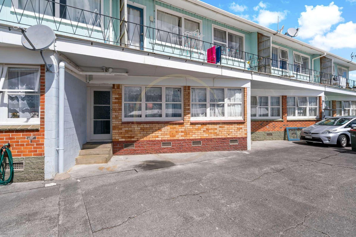3/243A Saint George Street , Papatoetoe, Auckland - Carousel 1