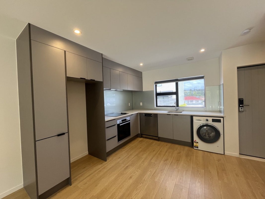 96D Triangle Road, Massey, Auckland - Carousel 1