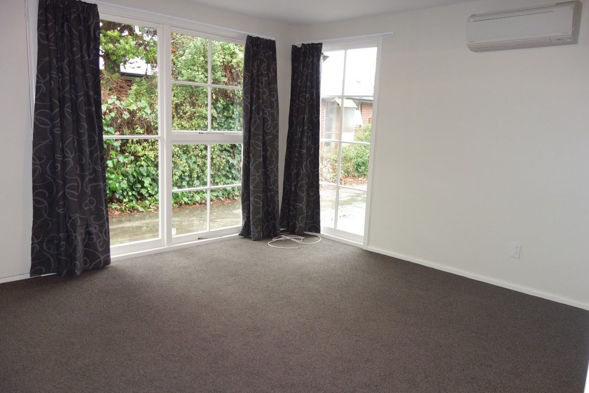 2/452 Barbadoes Street, Edgeware, Christchurch - Carousel 2