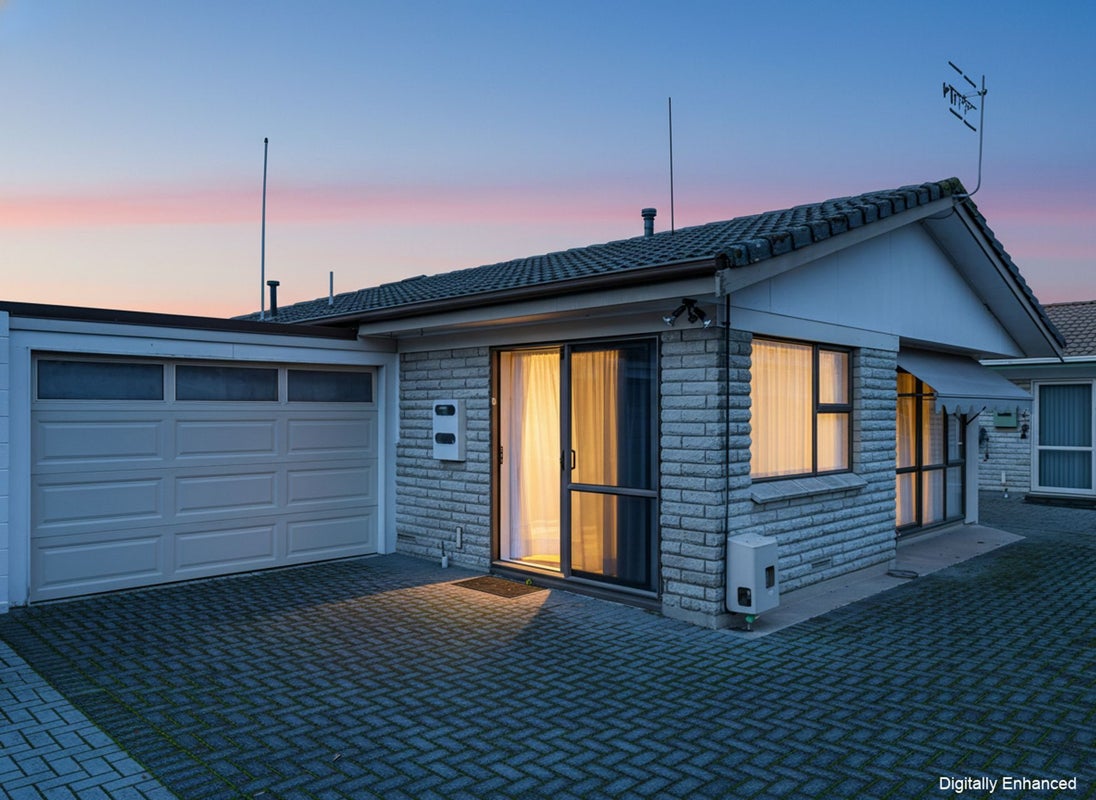 16B Grey Street, Glenholme, Rotorua - Carousel 1