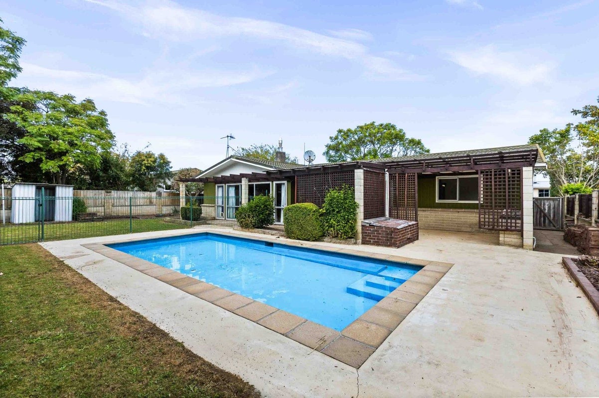 8 Ranfurly Street, Tamatea, Napier - Carousel 1