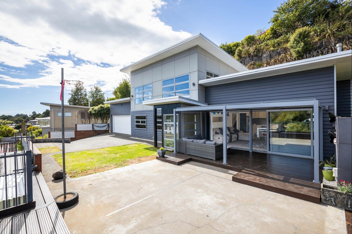 228C Heta Road, Merrilands, New Plymouth - Carousel 1