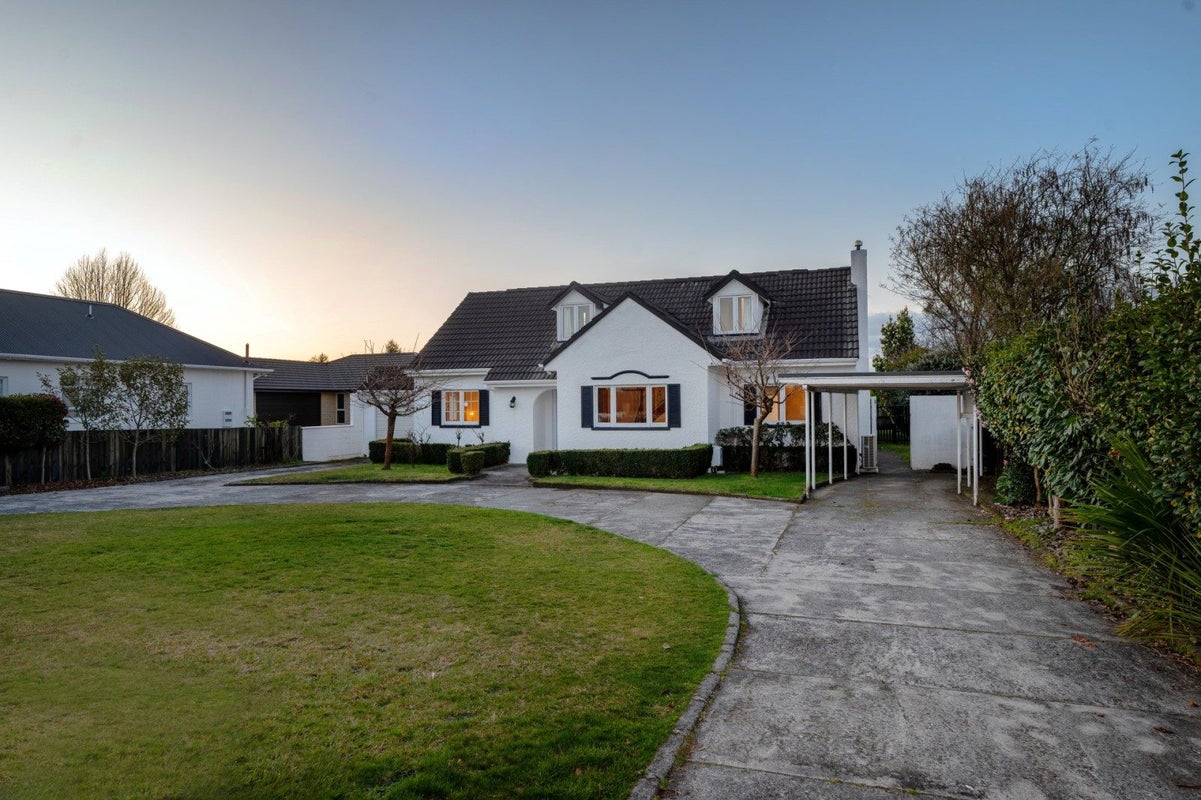 13 Grey Street, Glenholme, Rotorua - Carousel 1