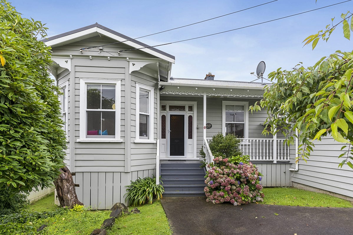 19 Foch Avenue, Mount Roskill, Auckland - Carousel 1