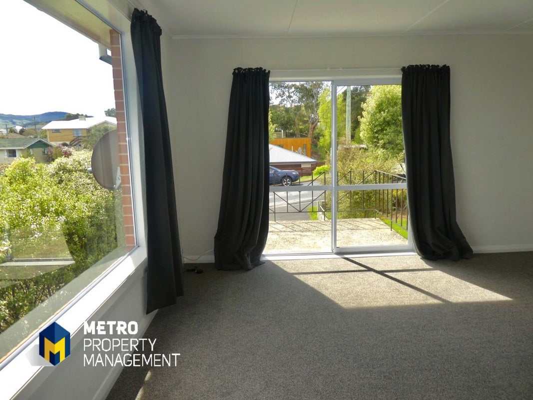 8 Eastbank Street, Waverley, Dunedin - Carousel 2