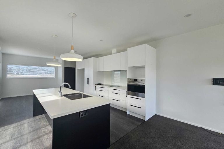 2/21 Blakes Road, Belfast, Christchurch - Carousel 2