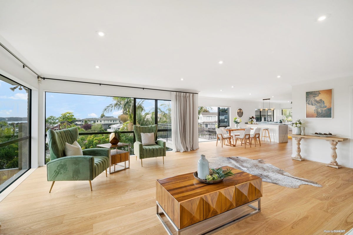 3 Matisse Drive, West Harbour, Auckland - Carousel 2
