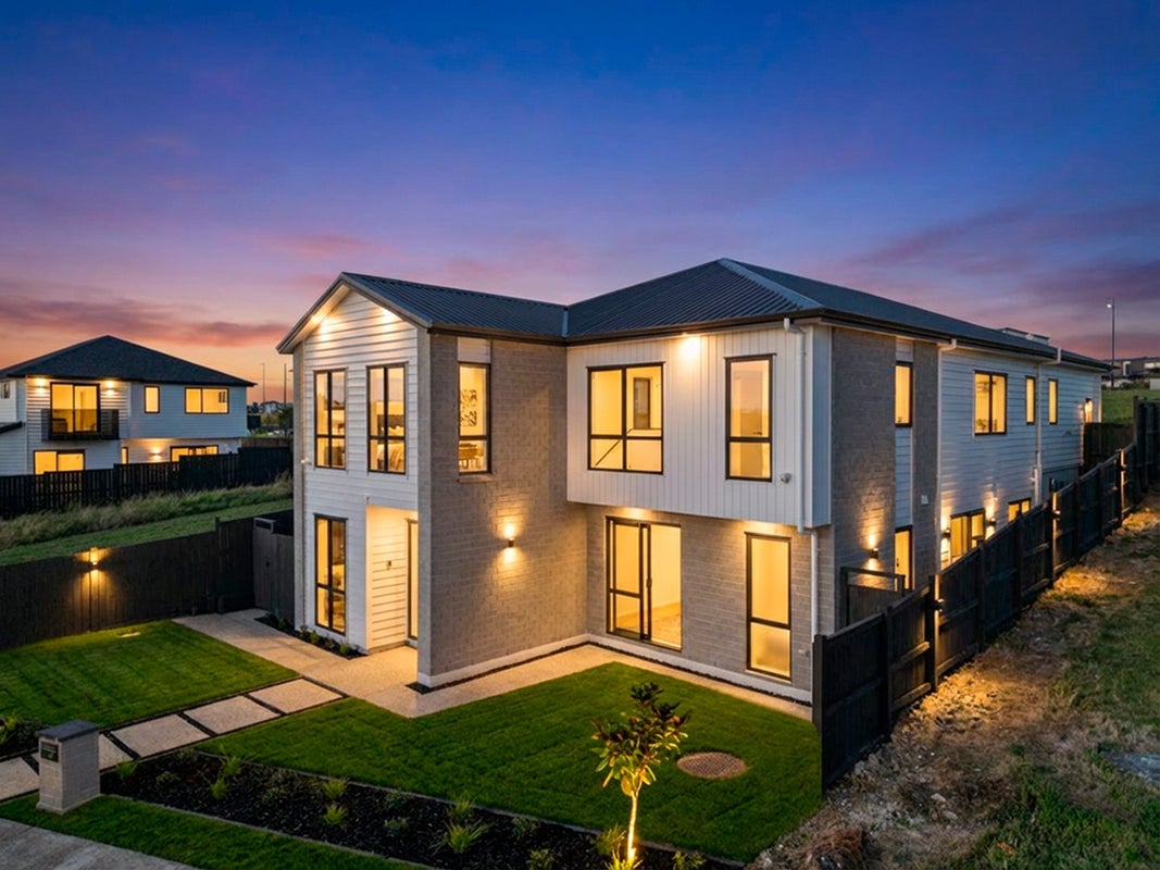 17 Emerald Avenue, Rosehill, Papakura - Carousel 1