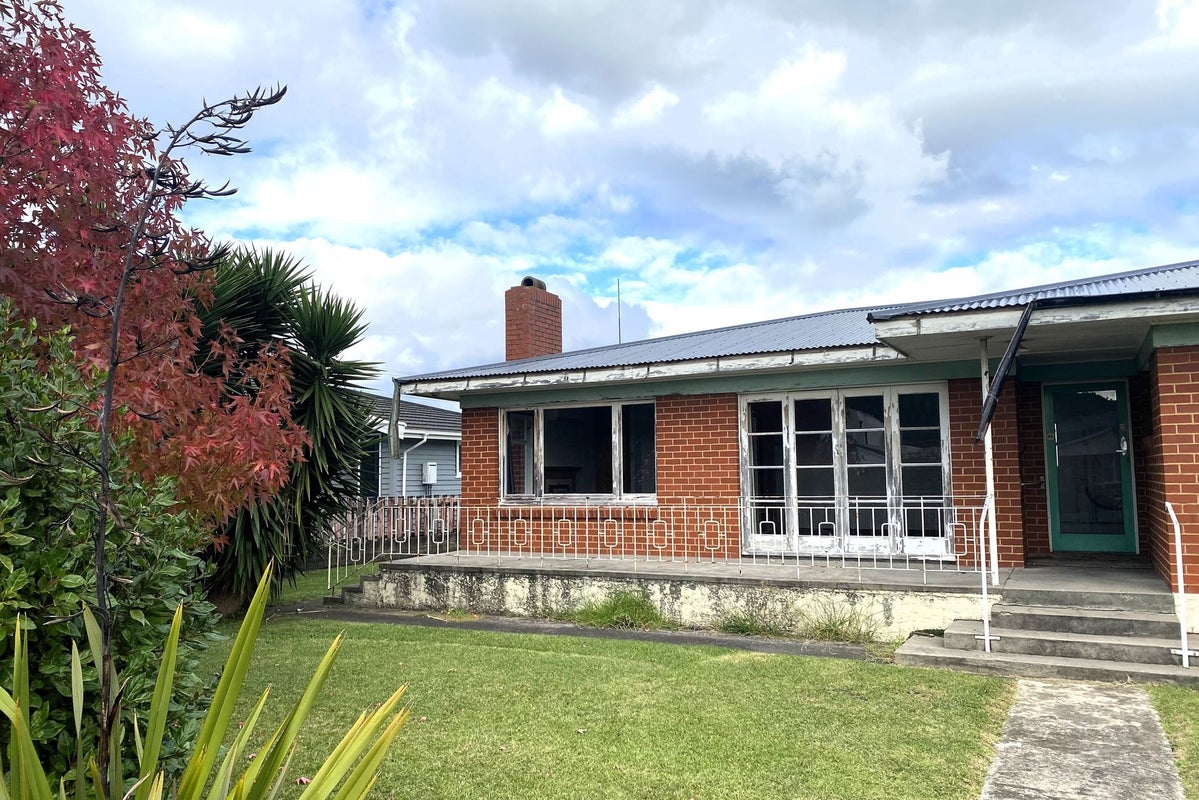 200 Cochrane Street, Thames - Carousel 2