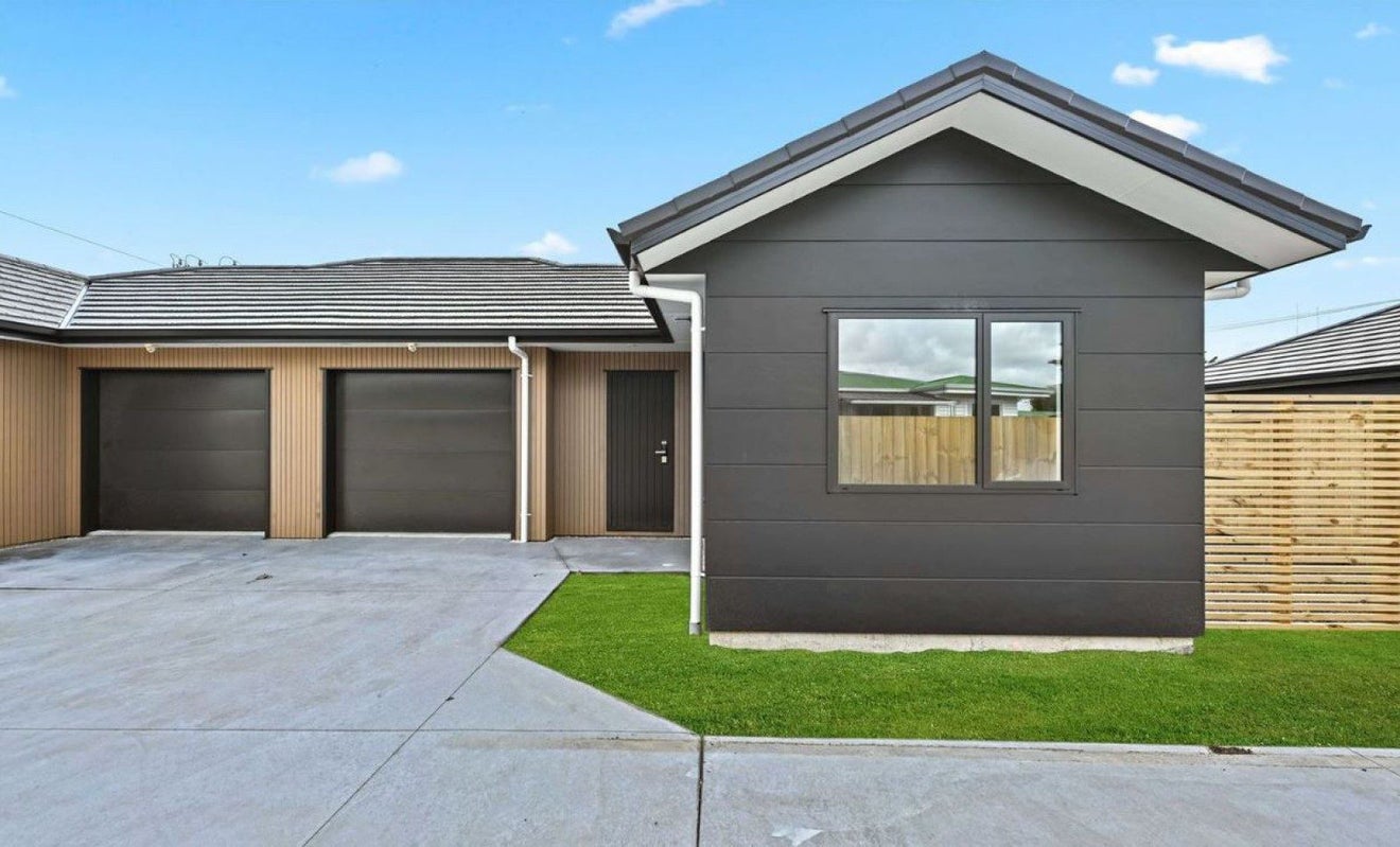 2/48 Heath Street, St Andrews, Hamilton - Carousel 1