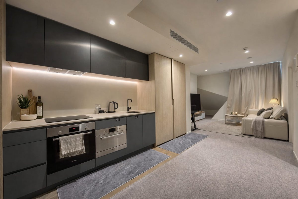 702/10 Commerce Street, Auckland Central, Auckland - Carousel 2