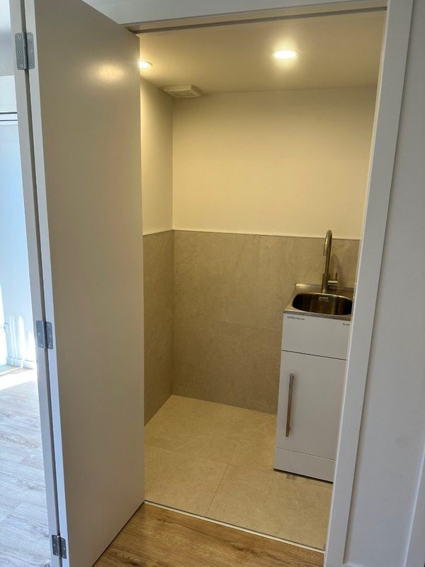 5/169 Beach Haven Road, Beach Haven, Auckland - Carousel 11