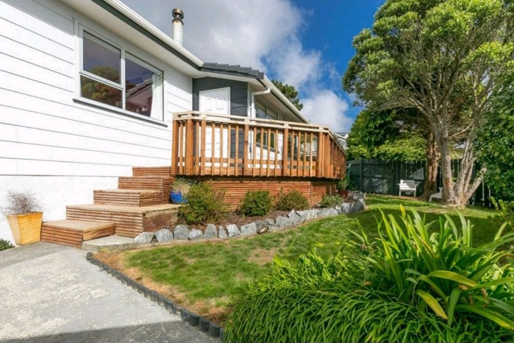 14 Buccaneer Place, Grenada Village, Wellington - Carousel 1