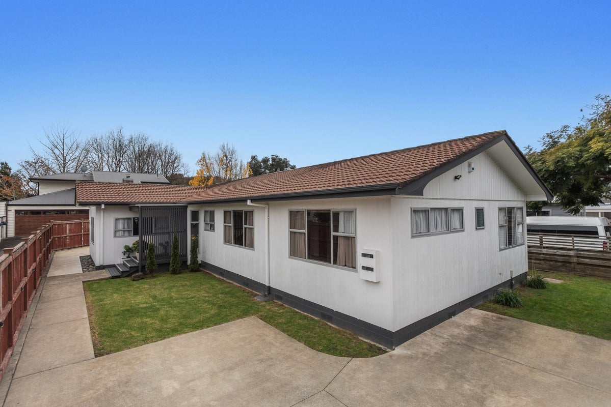 16 Beach Street, Whakatane, Whakatane - Carousel 2
