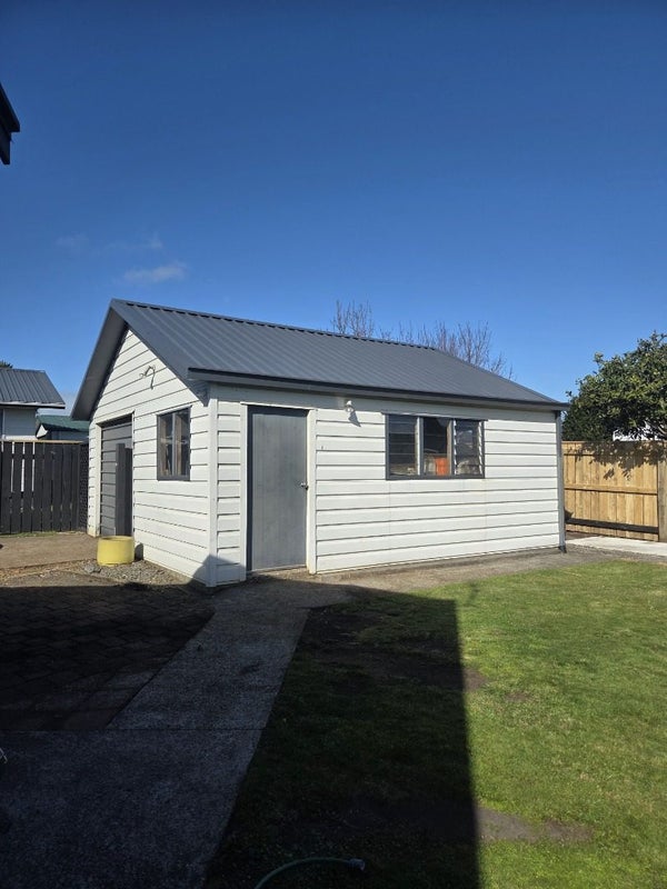 4 Desmond Place, Bell Block, New Plymouth - Carousel 13