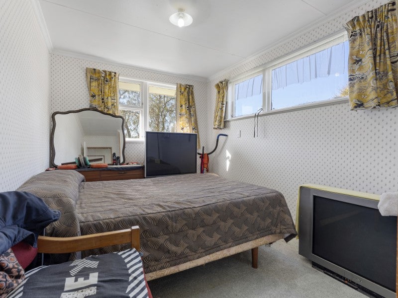 28 Morgan Crescent, Levin, Levin - Carousel 2
