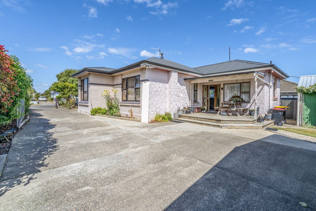 11 Coronation Street, Strathern, Invercargill - Carousel 2