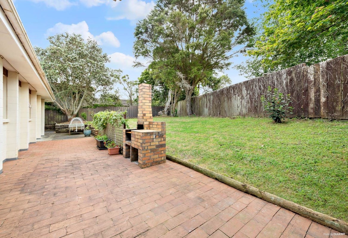 12A Shetland Street, Glen Eden, Auckland - Carousel 13