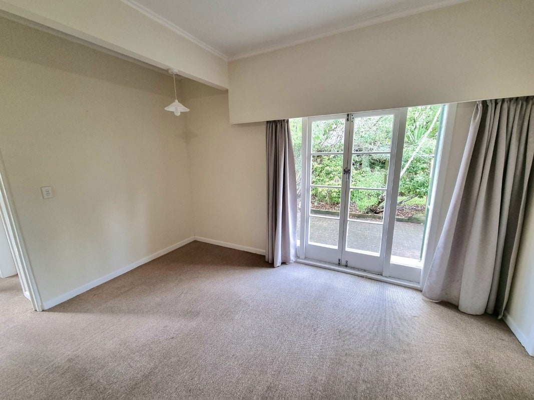 7 Harrison Avenue, Belmont, Auckland - Carousel 2