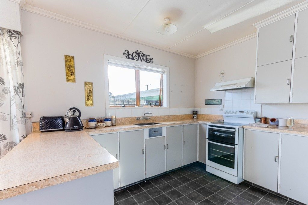 38 Konini Street, Tawhero, Whanganui - Carousel 2