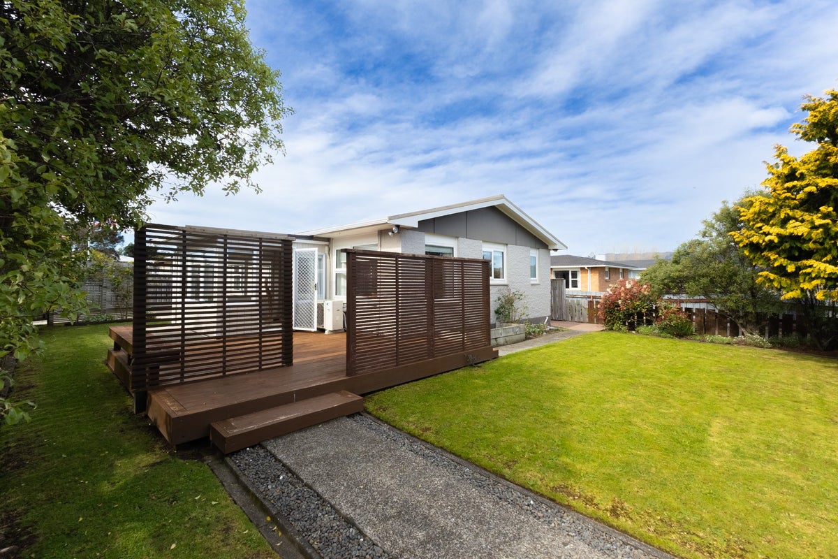 37A Toru Road, Paraparaumu Beach, Kapiti Coast, Wellington - Carousel 2