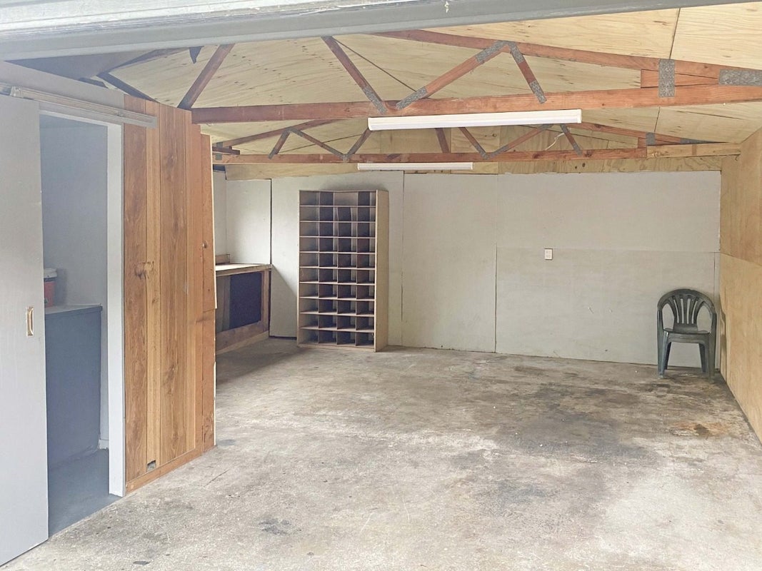 32B Hartford Crescent, Totara Park, Upper Hutt - Carousel 12