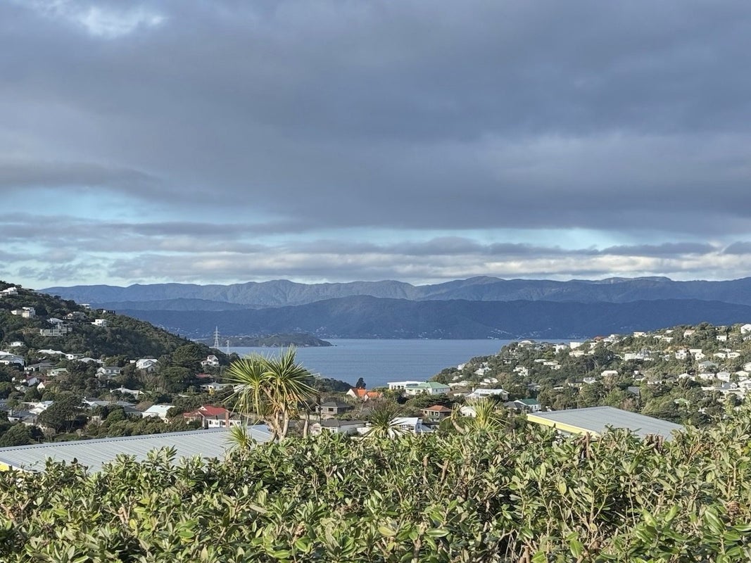 15 Cavalry Close, Crofton Downs, Wellington - Carousel 2