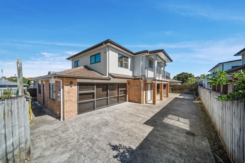 12A Freyberg Avenue, Papatoetoe, Auckland - Carousel 1