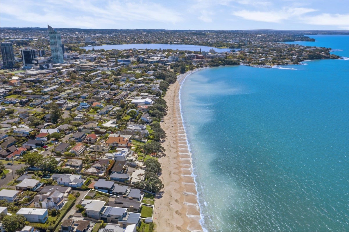 26B Ewen Street, Takapuna, Auckland - Carousel 1