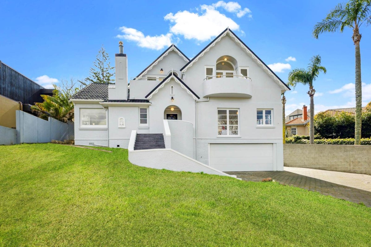 134 Paritai Drive, Orakei, Auckland - Carousel 1