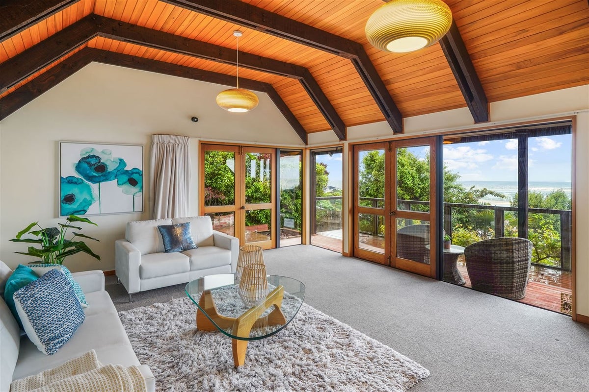 202B Mount Pleasant Road, Mount Pleasant, Christchurch - Carousel 2