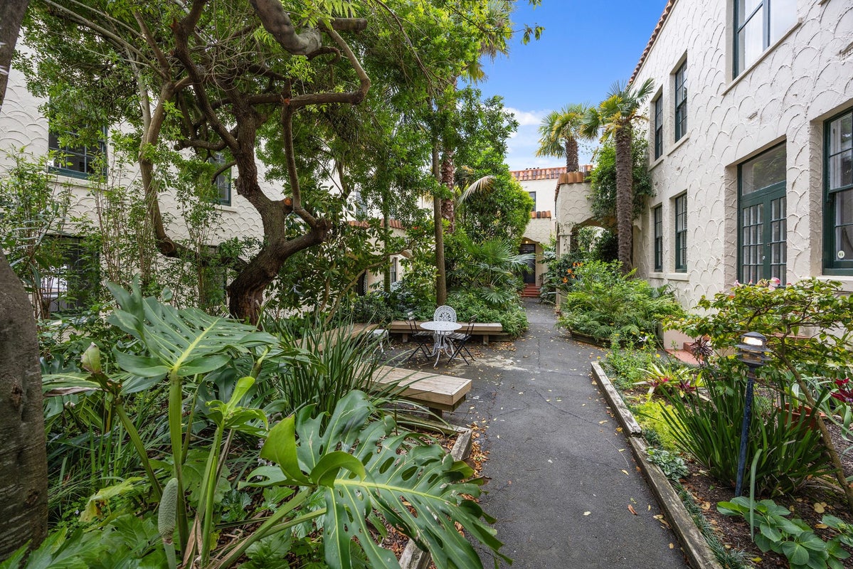 11/128 Newton Road, Newton, Auckland - Carousel 2