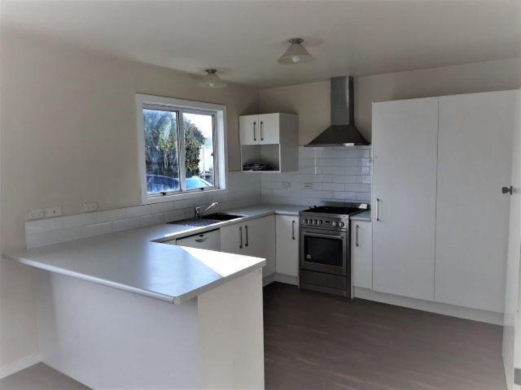 14 Barclay Street, Ferndale, New Plymouth - Carousel 1