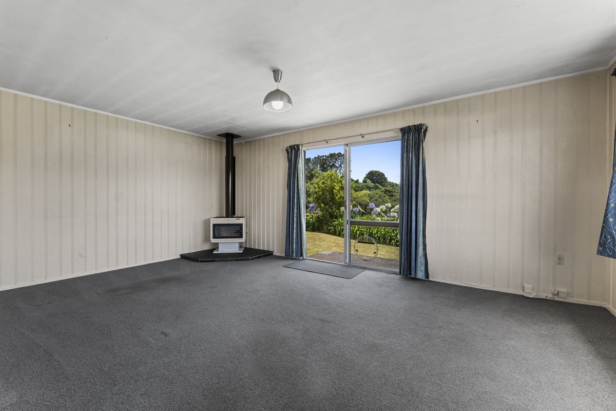 19 Shaldon Crescent, Blagdon, New Plymouth - Carousel 2