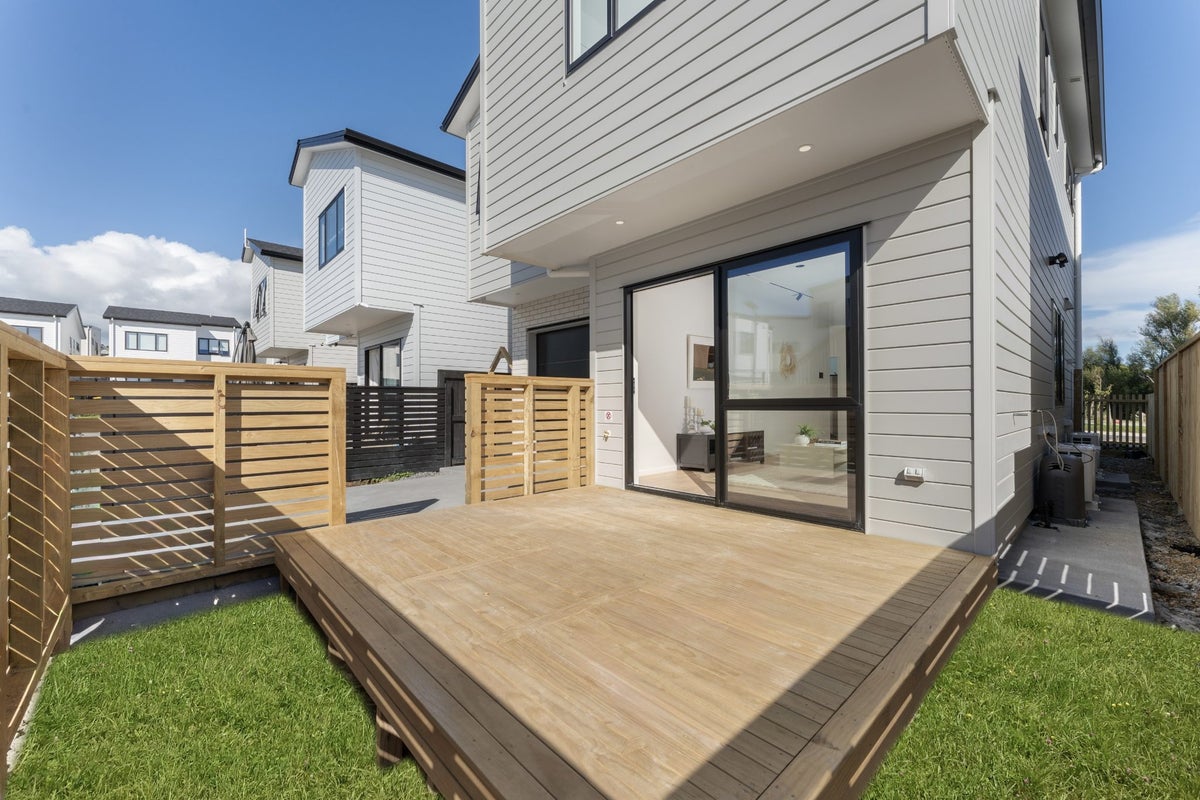 13 Octans Road, Westgate, Auckland - Carousel 2