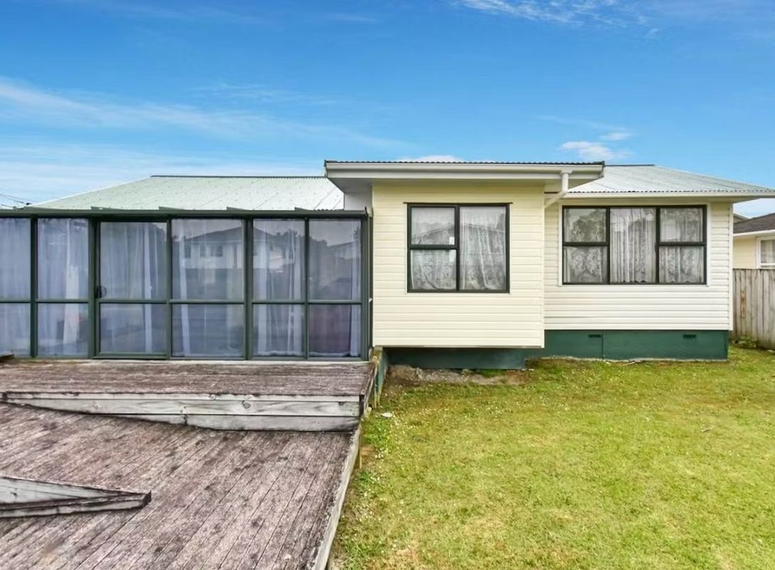 46 Greenhaven Avenue, Opaheke, Papakura - Carousel 1