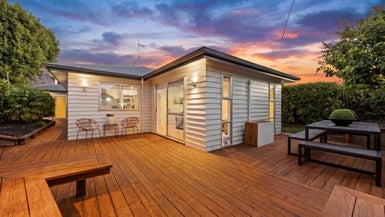3B Toru Street, Te Atatu Peninsula, Auckland - Carousel 1