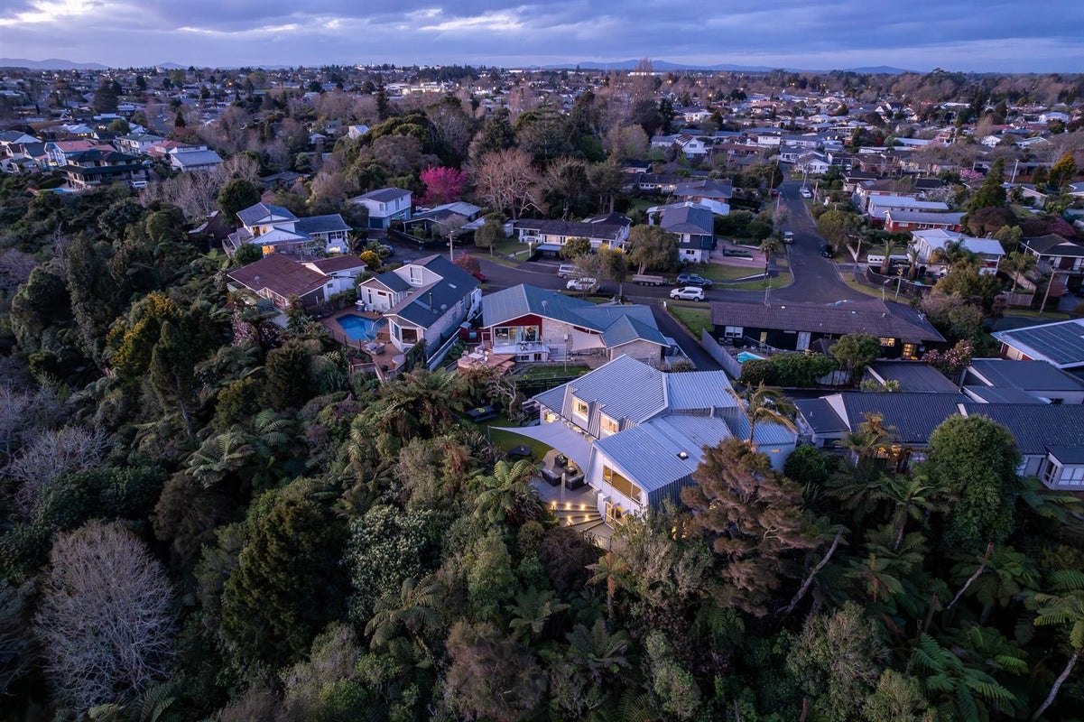 37 Balfour Crescent, Riverlea, Hamilton - Carousel 33