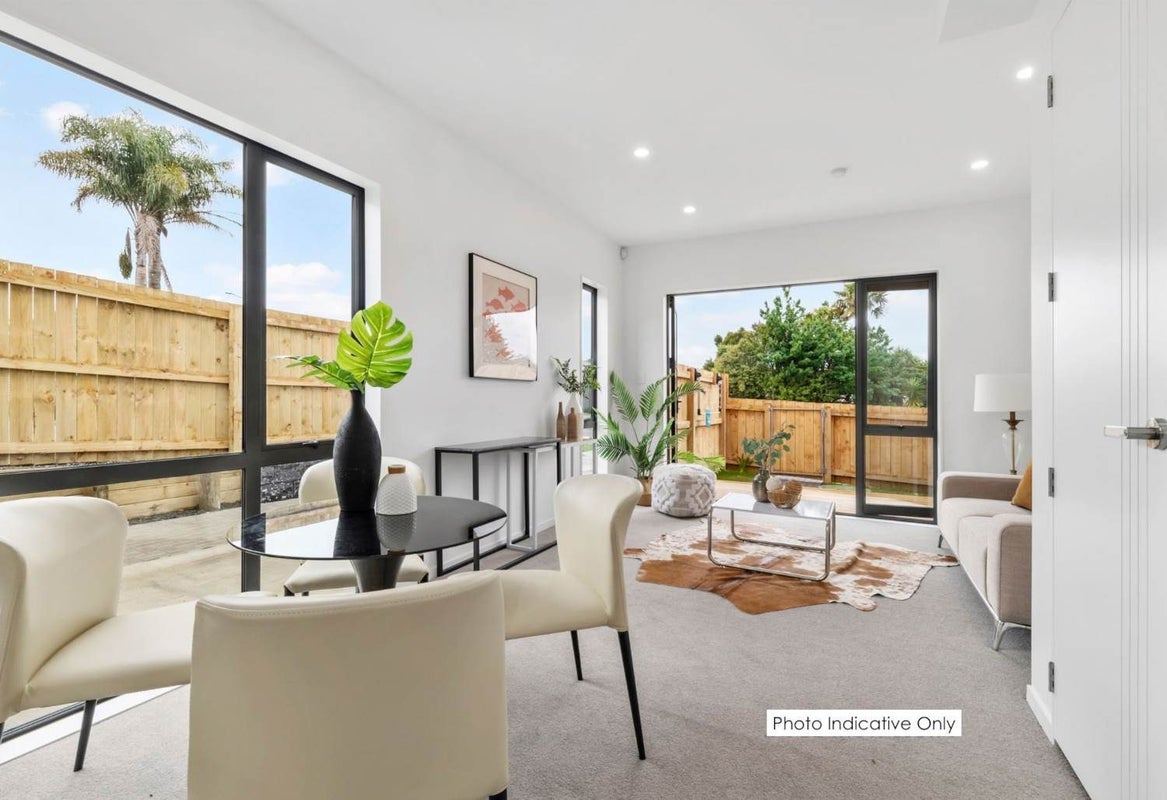 3/112 Moore Street, Howick, Auckland - Carousel 2