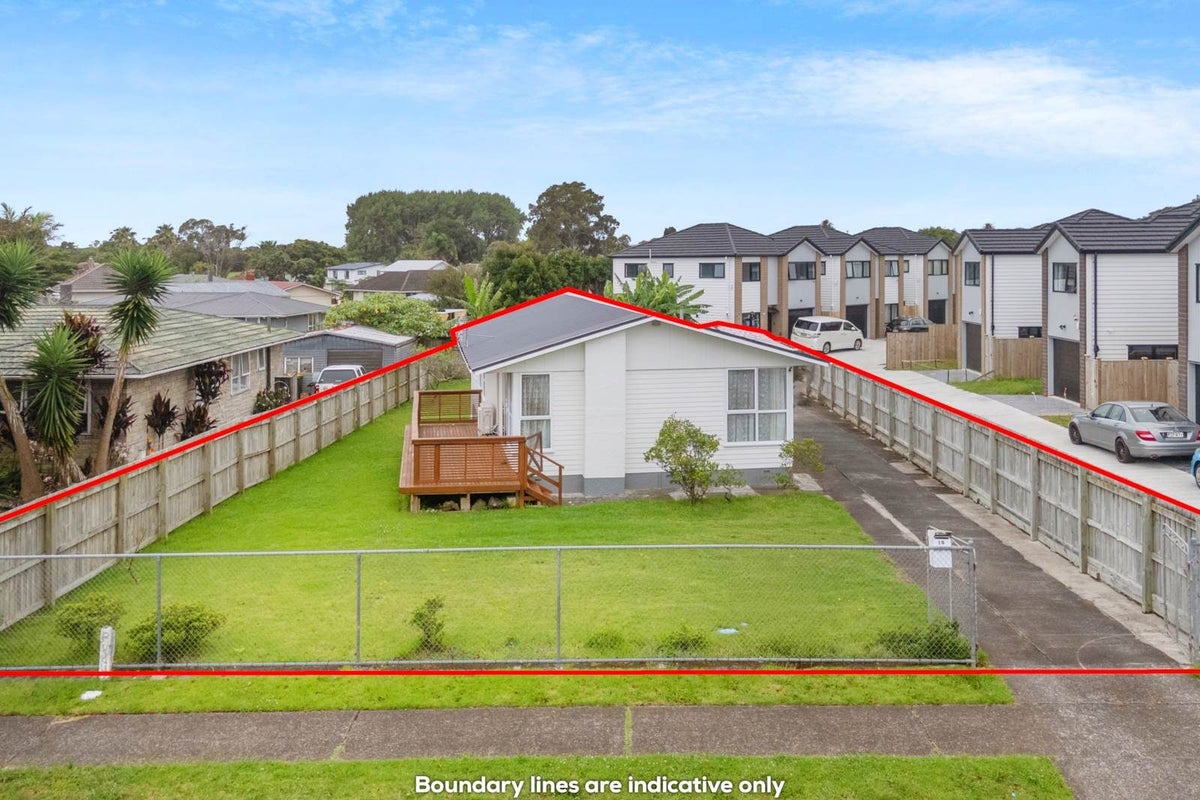 18 Friesian Drive, Mangere, Auckland - Carousel 1