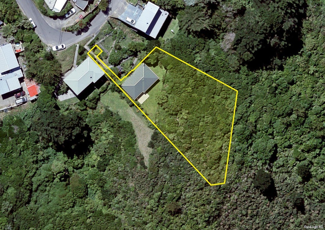 27 Kitchener Terrace, Johnsonville, Wellington - Carousel 16