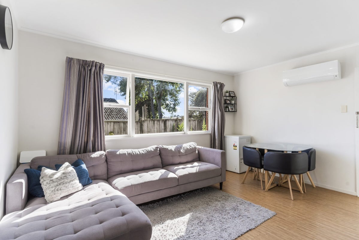 2/19 Gowing Drive, Meadowbank, Auckland - Carousel 1