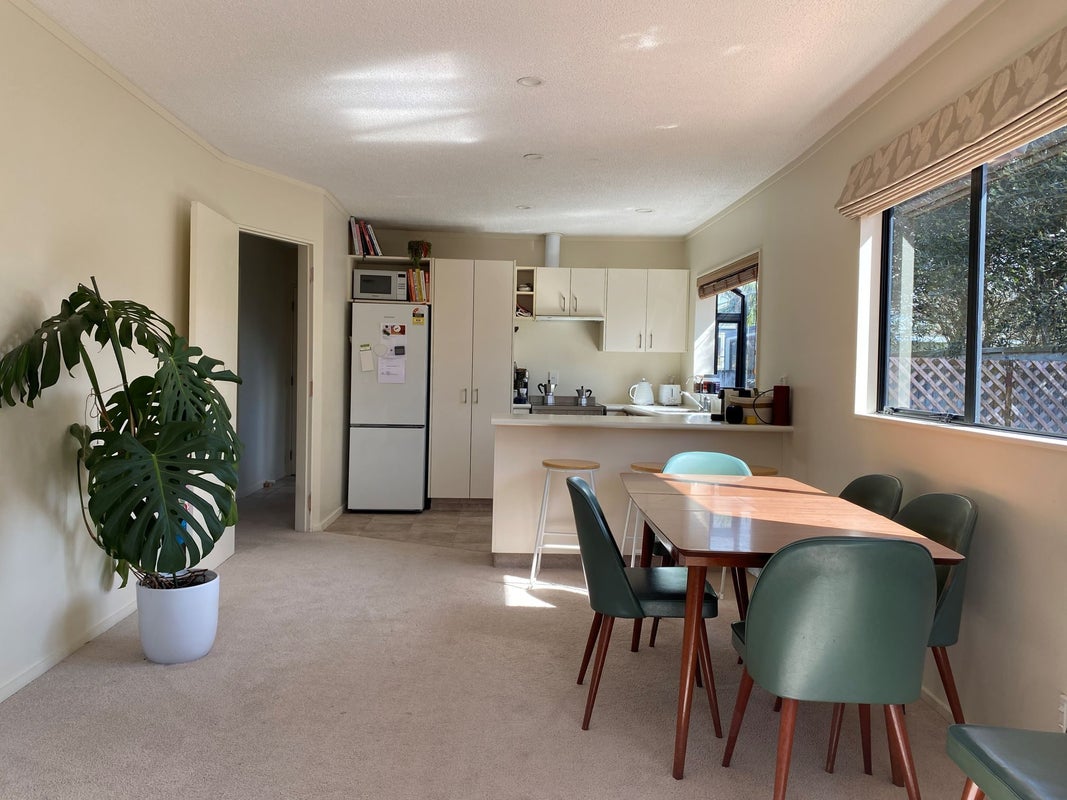 3/9 Atiawa ST, PETONE, LOWER HUTT - Carousel 2