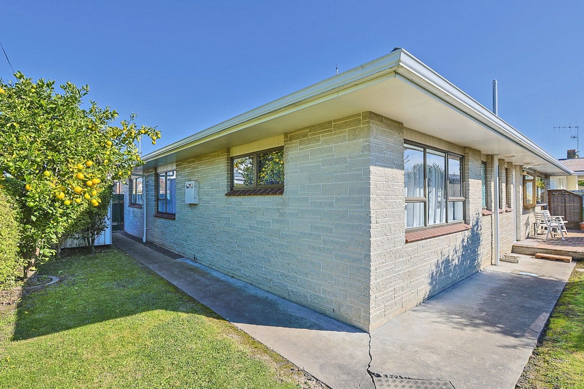 2/107 Gascoigne Street, Raureka, Hastings - Carousel 16