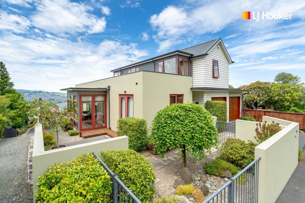 26 Hart Street, Belleknowes, Dunedin - Carousel 1