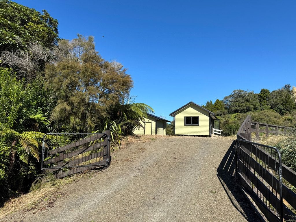 1158 Manawahe Road, Matata, Whakatane - Carousel 1