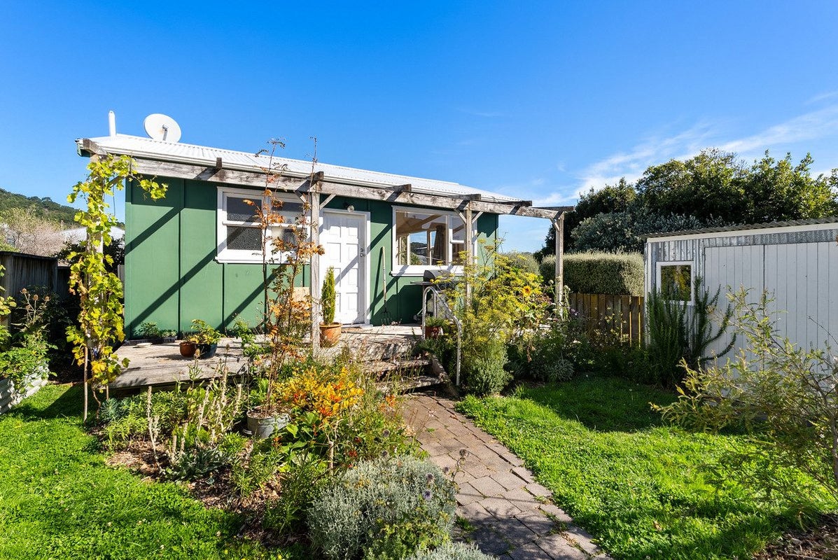 11 Cardall Street, Newtown, Wellington - Carousel 13