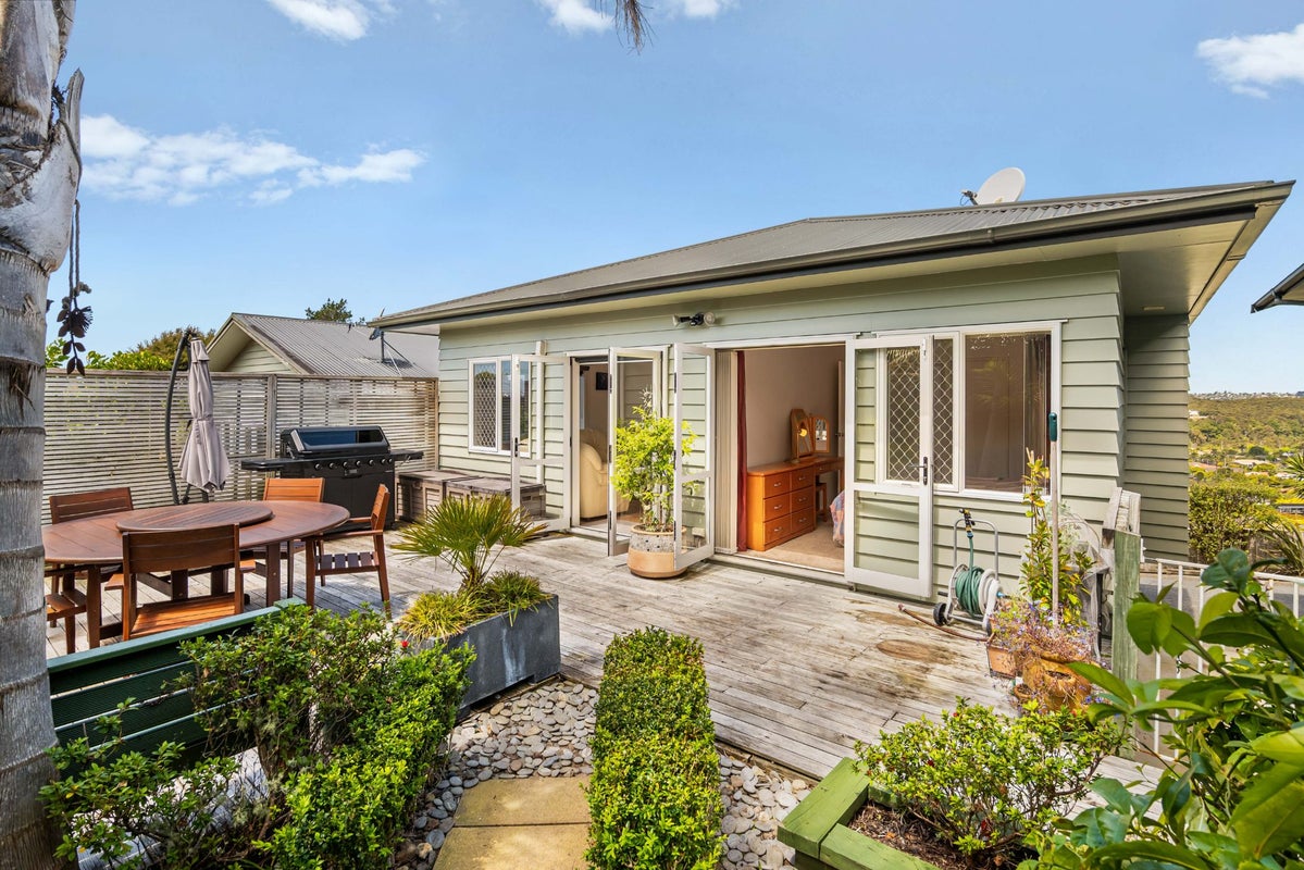 2/61 The Avenue, Albany, Auckland - Carousel 1